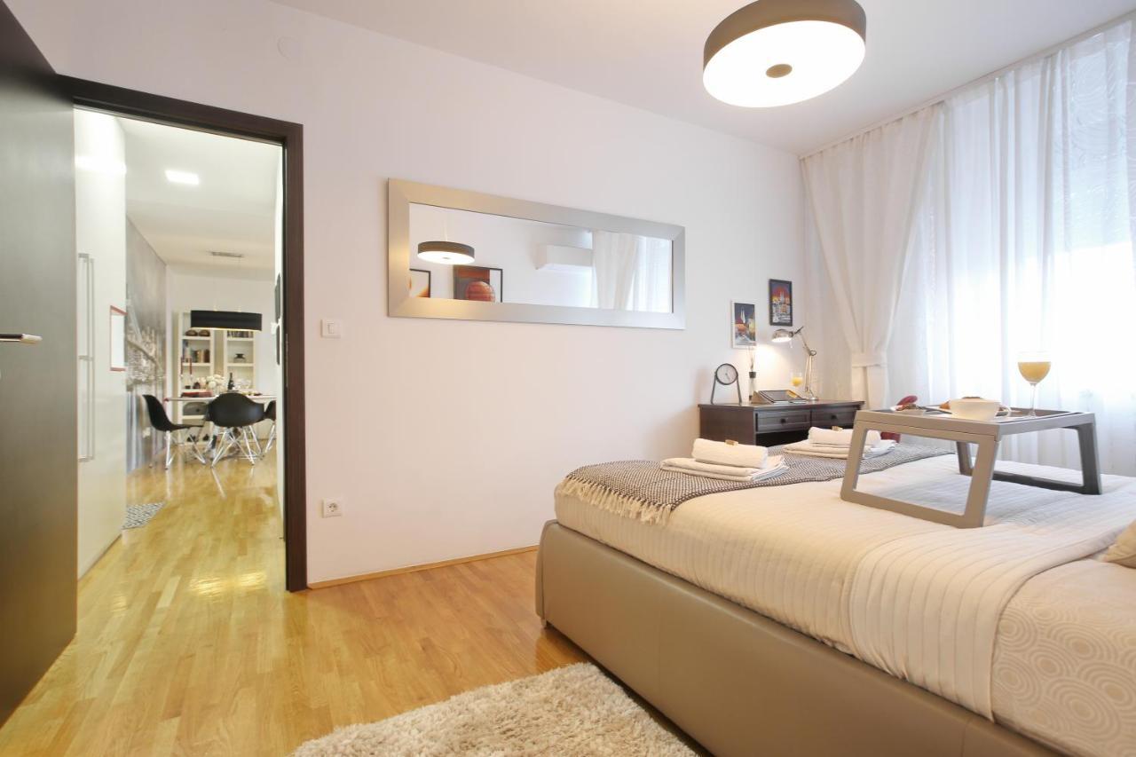 Happy Guest Apartment ซาเกร็บ ภายนอก รูปภาพ