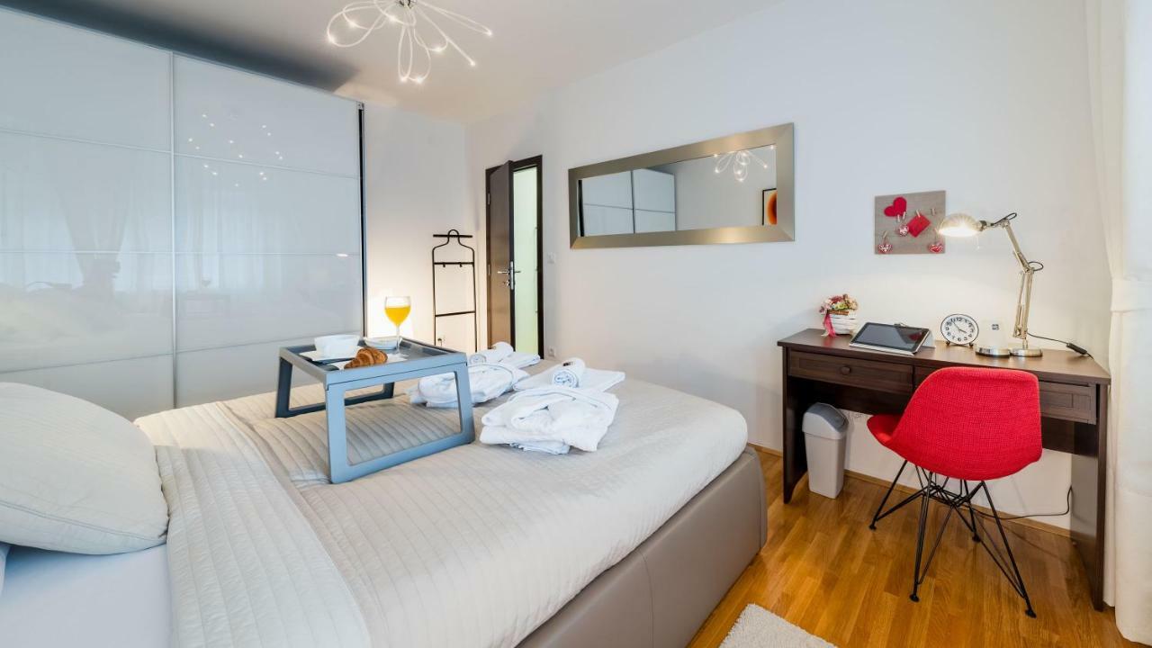 Happy Guest Apartment ซาเกร็บ ภายนอก รูปภาพ
